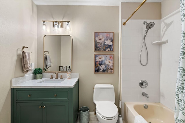 7628 Bay Port Rd Unit 43, Orlando, FL 32819 - bathroom featuring toilet, vanity, and shower / tub combo