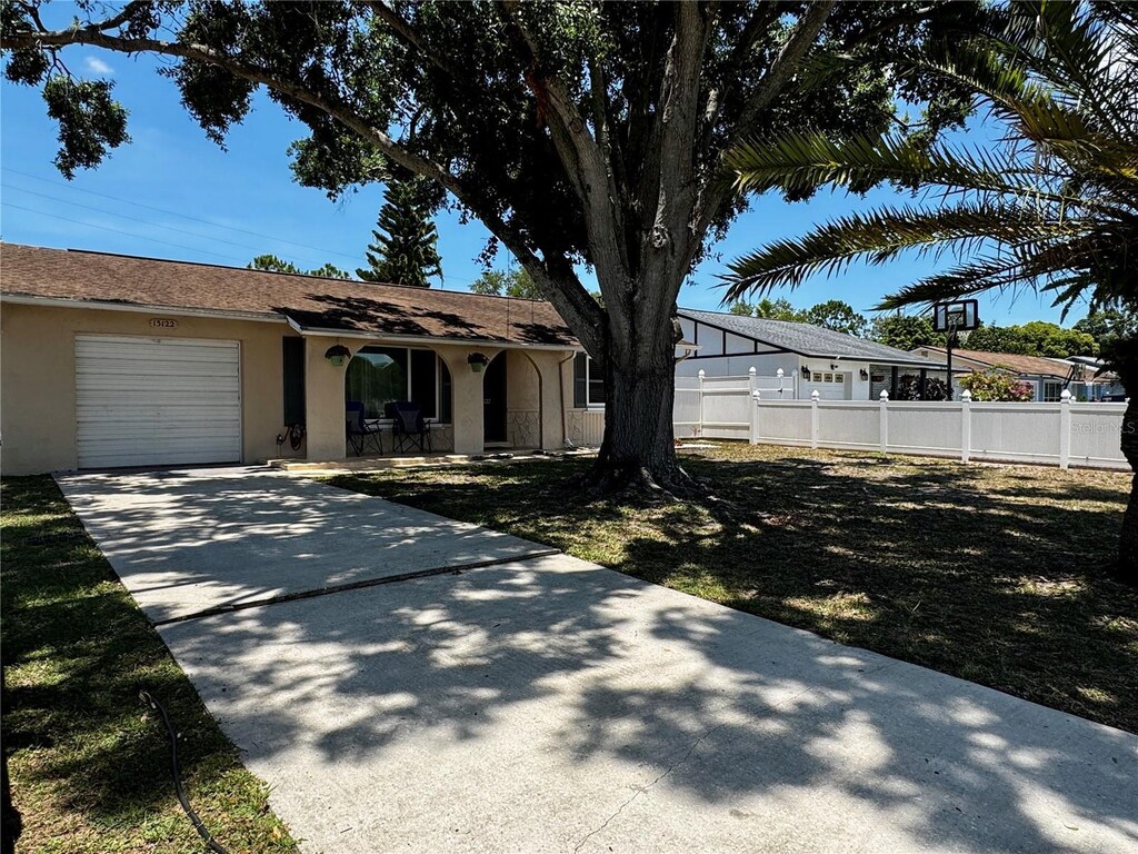 13122 Cumberland Dr, Largo, FL 33773 - photo 1