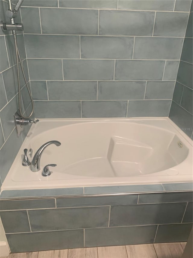 701 Twin Lake Ave, Deltona, FL 32738 - view of full bath