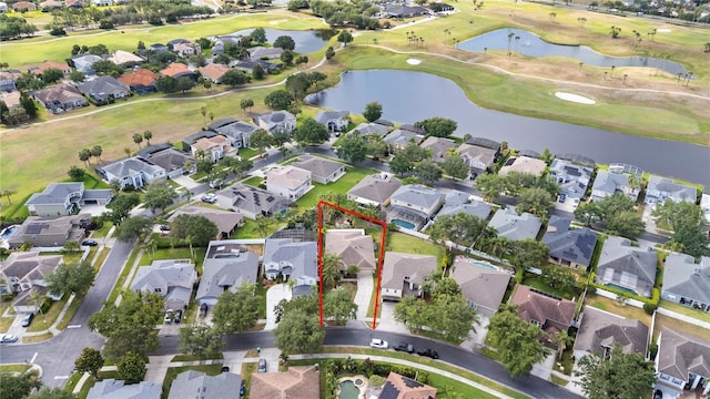 1319 Castleport Rd, Winter Garden, FL 34787 - aerial view of property's location featuring nearby suburban area, property parcel outlined, a nearby body of water, and a golf club