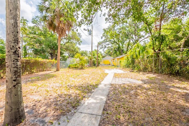 1424 14th St S, Saint Petersburg, FL 33705 - photo 27