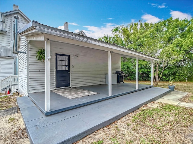 511 E Mirror Lake Dr, Fruitland Park, FL 34731 - view of patio / terrace featuring area for grilling