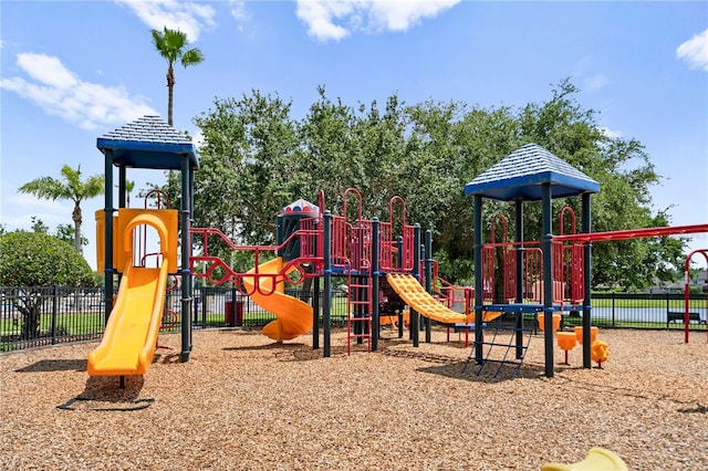 12917 Grovehurst Ave, Winter Garden, FL 34787 - community jungle gym with fence
