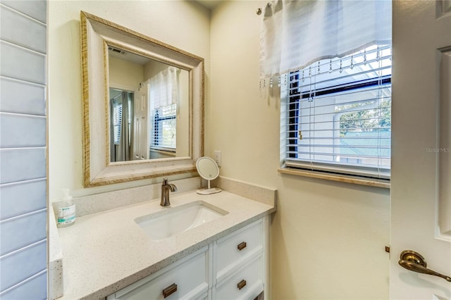 1672 Watermark Cir NE, Saint Petersburg, FL 33702 - bathroom featuring vanity