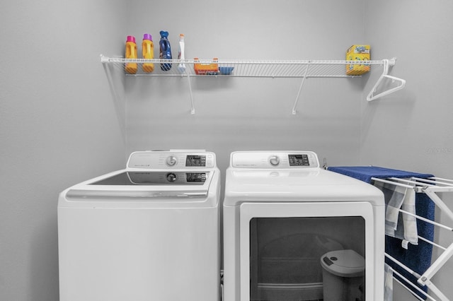 7573 Laureate Blvd Unit 1-404, Orlando, FL 32827 - laundry area featuring independent washer and dryer