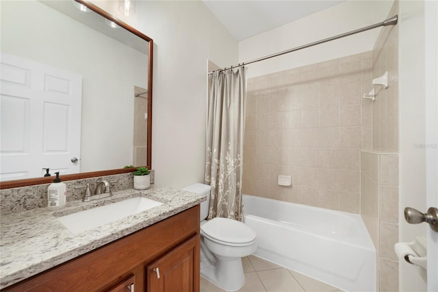4558 Redmond Pl, Sanford, FL 32771 - bathroom with tile patterned floors, toilet, vanity, and shower / tub combo with curtain