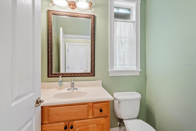 17631 Vista Belle Ct, Montverde, FL 34756 - half bathroom featuring toilet and vanity