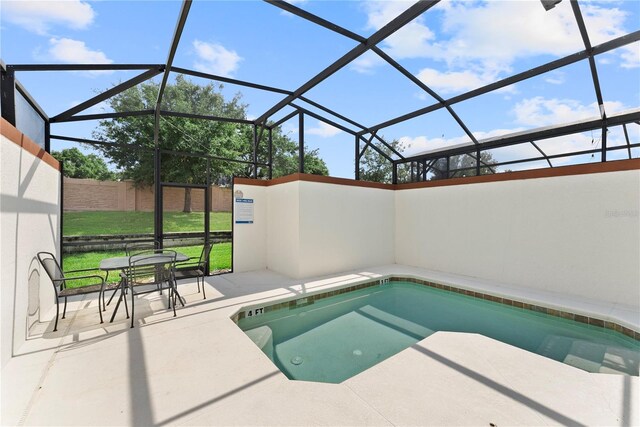 1596 Moon Valley Dr, Davenport, FL 33896 - view of pool featuring a patio and a swimming pool