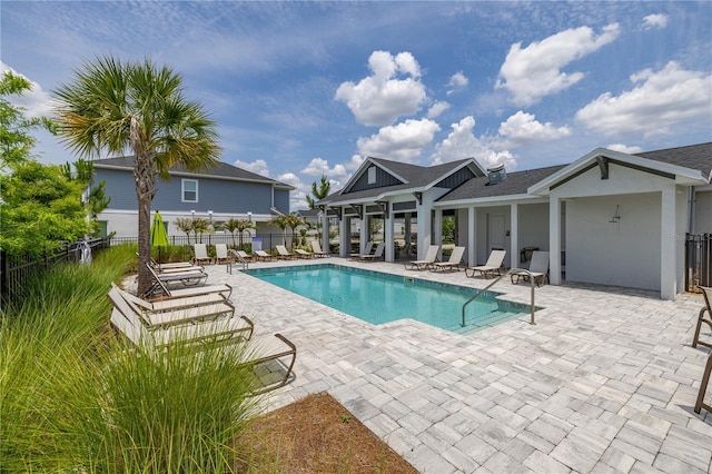 1915 Terrapin Rd, Ocoee, FL 34761 - community pool with a patio area and fence