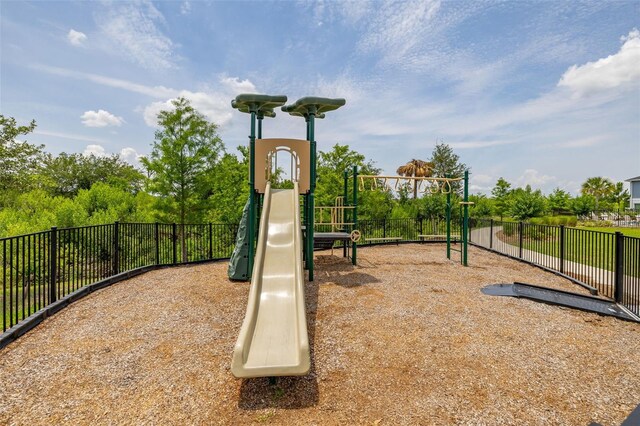 1915 Terrapin Rd, Ocoee, FL 34761 - community jungle gym featuring fence