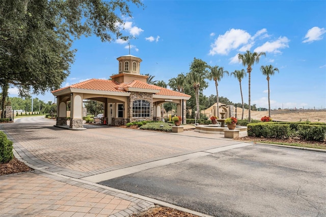 425 Eagle Ridge Dr Unit 425, Davenport, FL 33837 - view of property with decorative driveway