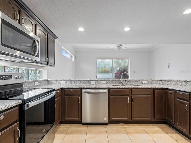 2853 Strand Cir, Oviedo, FL 32765 - photo 15