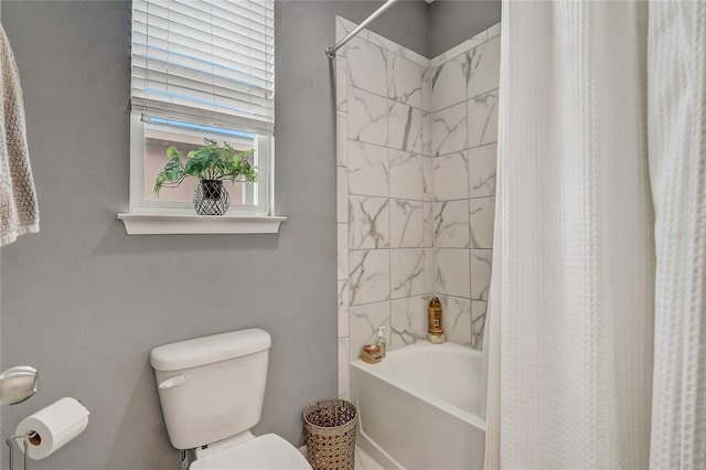 17084 Harbor Oak Pkwy, Winter Garden, FL 34787 - bathroom featuring toilet and shower / bath combo