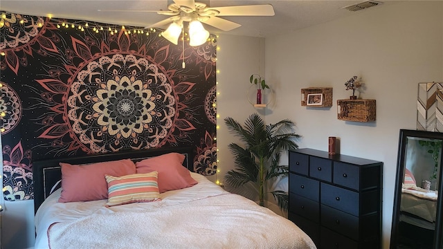 bedroom featuring ceiling fan