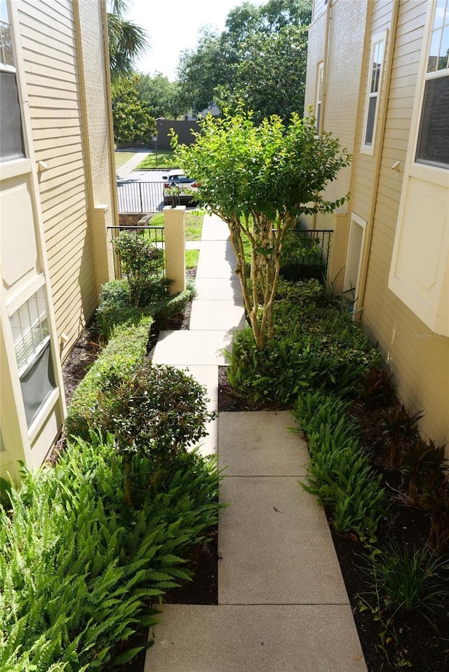 view of yard featuring covered porch