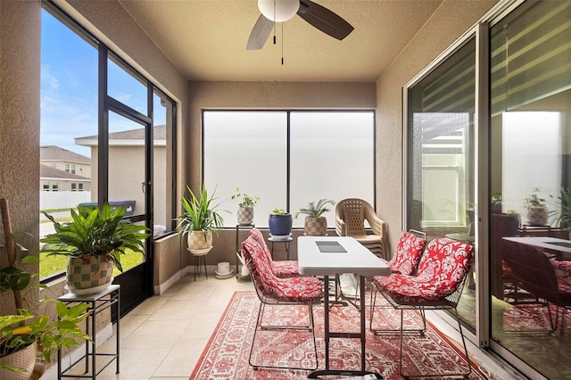 2136 J Lawson Blvd, Orlando, FL 32824 - sunroom / solarium with healthy amount of natural light and tile patterned flooring