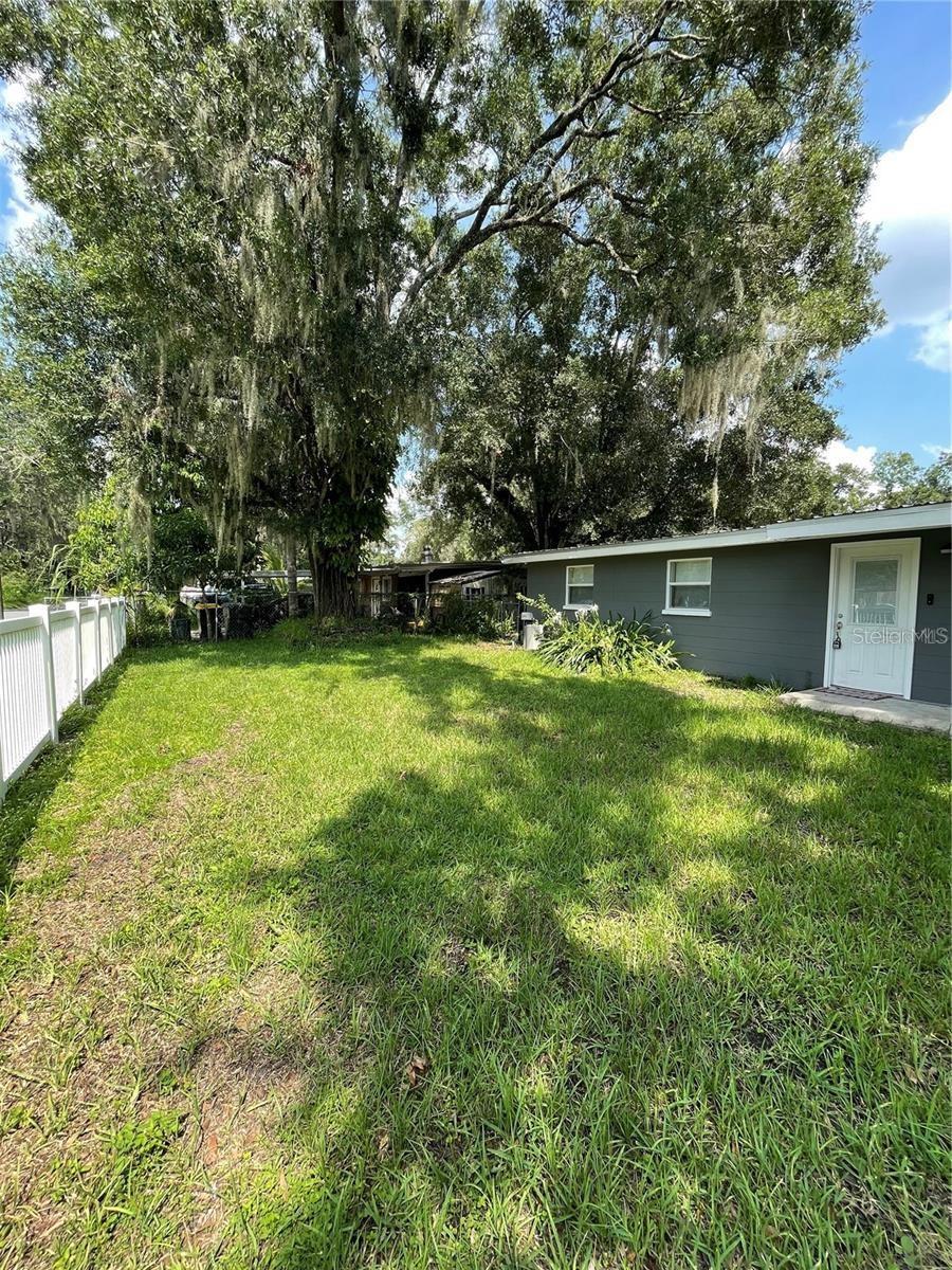 732 Trenton Rd, Lakeland, FL 33815 - photo 1