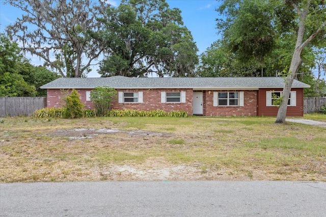 408 Eunice Dr, Plant City, FL 33563 - single story home with brick siding