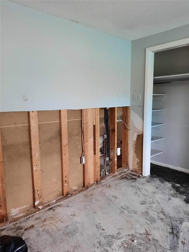 7240 Donna Dr, New Port Richey, FL 34652 - interior space