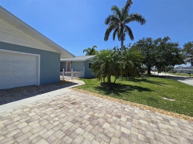 view of front facade with an attached garage