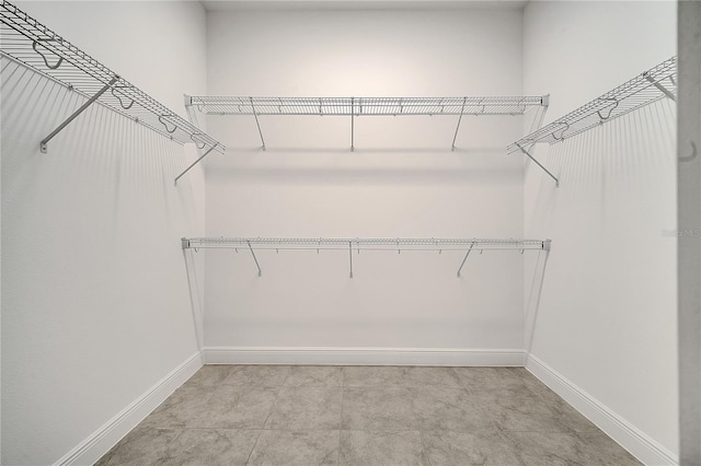 view of spacious closet