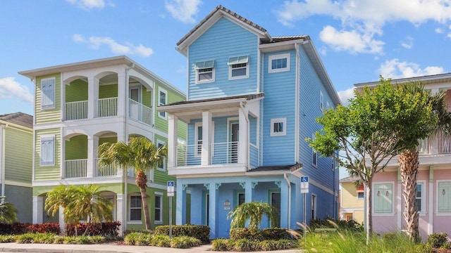8045 Lost Shaker Ln, Kissimmee, FL 34747 - view of front of home with a balcony