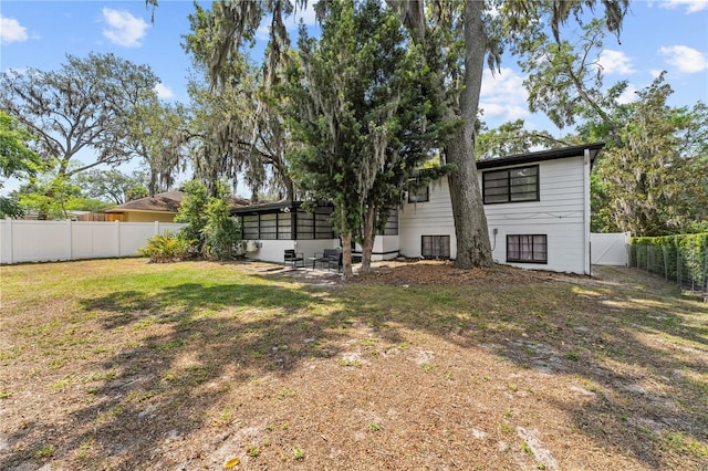 913 Moss Ln, Winter Park, FL 32789 - back of property featuring a fenced backyard