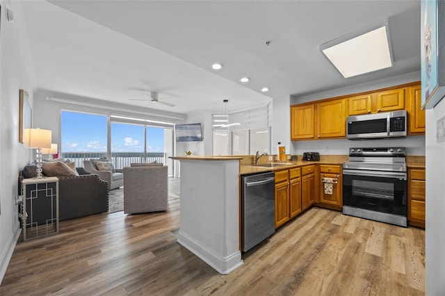 13415 Blue Heron Beach Dr Unit 710, Orlando, FL 32821 - photo 3