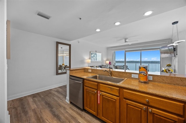13415 Blue Heron Beach Dr Unit 710, Orlando, FL 32821 - photo 4
