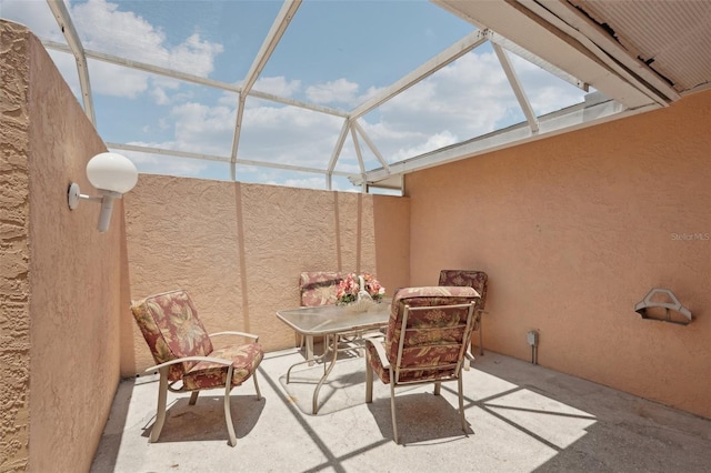 1301 Lucaya Ave, Venice, FL 34285 - view of patio featuring glass enclosure