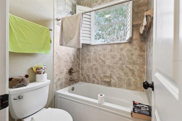 6686 SE 135th St, Summerfield, FL 34491 - bathroom featuring toilet and bathing tub / shower combination