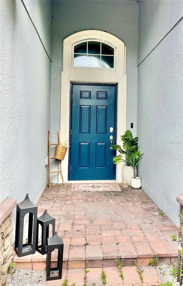 1474 Lakeside Ave, Davenport, FL 33837 - property entrance featuring stucco siding
