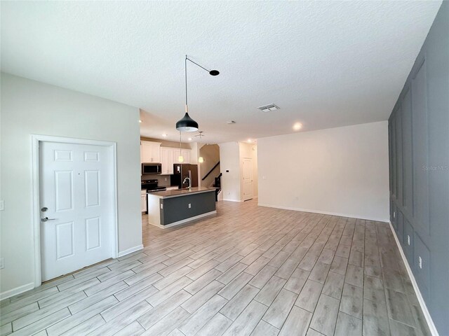 1308 Shinnecock Hills Dr, Davenport, FL 33896 - photo 9