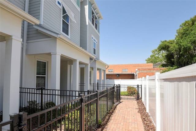117 E Concord St Unit 7, Orlando, FL 32801 - view of side of home featuring fence