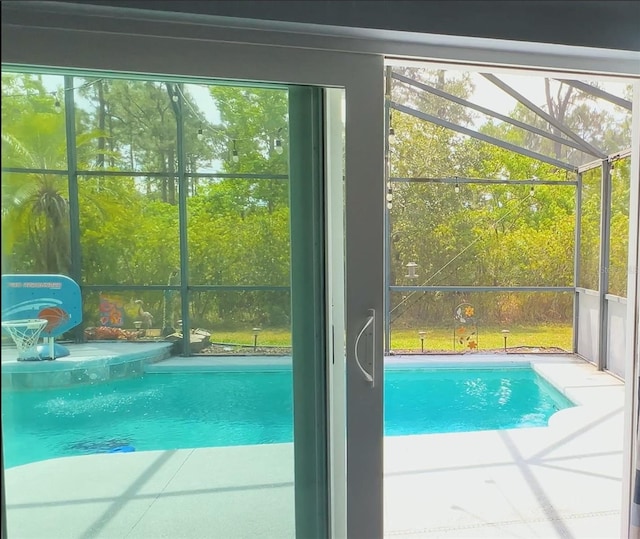 view of outdoor pool