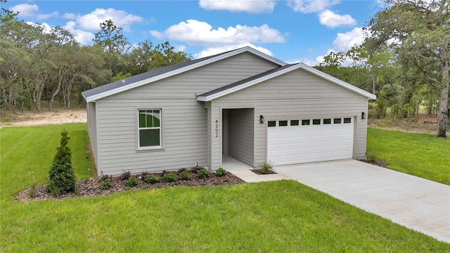 8202 SW 123rd Ter, Dunnellon, FL 34432 - single story home with a front lawn, driveway, and a garage