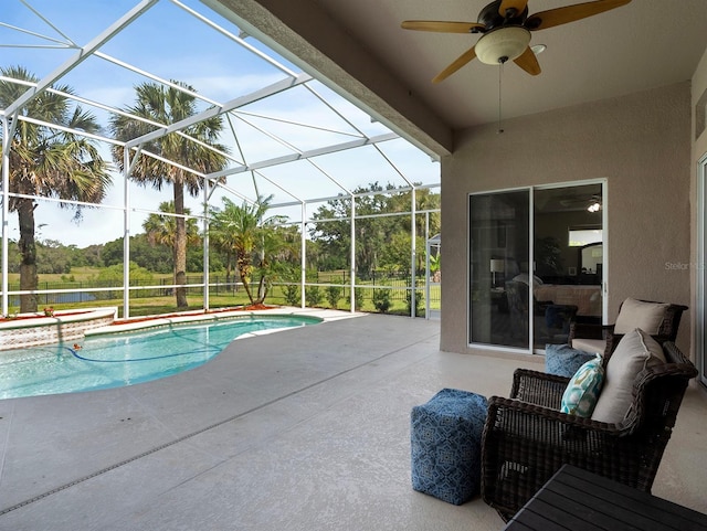 3840 Caledonia Ave, Apopka, FL 32712 - swimming pool featuring a patio area, ceiling fan, and a lanai