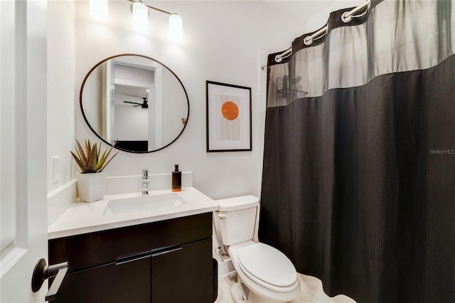 2110 Hillcrest St, Orlando, FL 32803 - full bath with vanity, toilet, a ceiling fan, and curtained shower