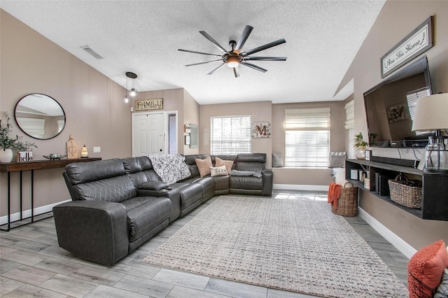 528 Courtland Blvd, Deltona, FL 32738 - photo 4