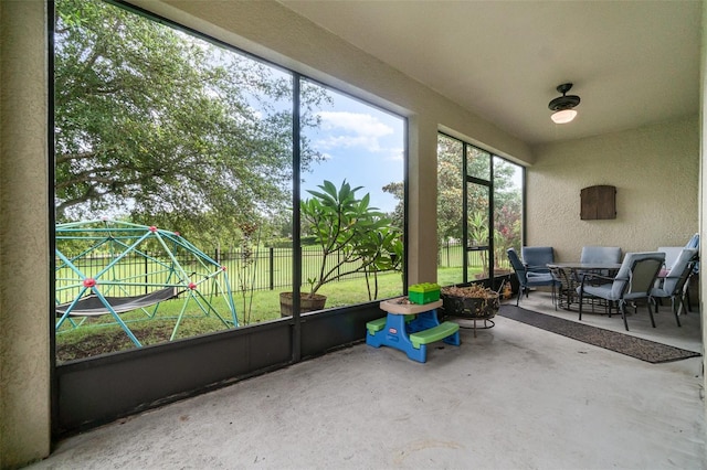 1089 Seburn Rd, Apopka, FL 32703 - sunroom / solarium with outdoor dining area