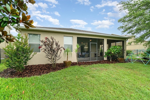 1089 Seburn Rd, Apopka, FL 32703 - back of property with a sunroom and stucco siding