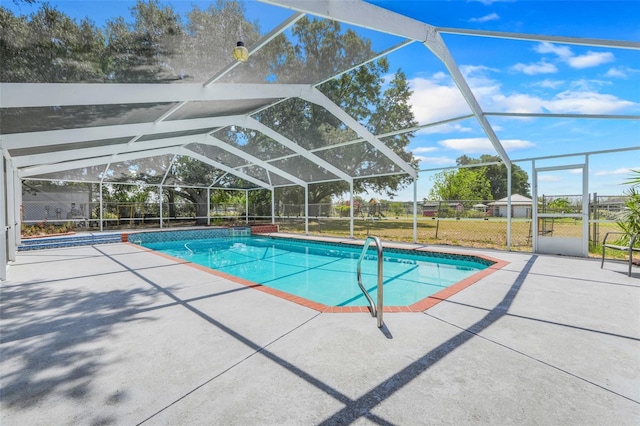106 8th St, Lake Hamilton, FL 33851 - view of pool featuring a patio and a lanai