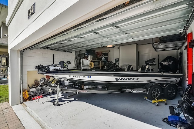 1123 Dora Parc Ln, Mount Dora, FL 32757 - view of garage