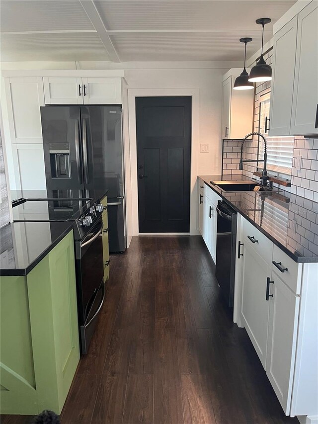 821 Silver Springs Ter NW, Port Charlotte, FL 33948 - kitchen featuring a sink, electric range, dishwasher, dark wood-style flooring, and decorative backsplash