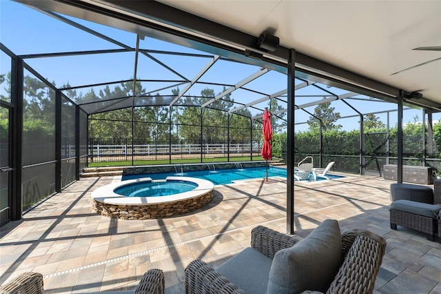 15420 Southern Martin St, Winter Garden, FL 34787 - view of swimming pool featuring an in-ground hot tub, a lanai, a ceiling fan, and a patio area