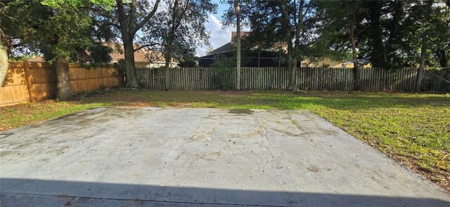 8612 Valley Ridge Ct, Orlando, FL 32818 - view of yard featuring a patio