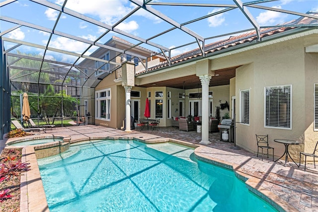 1070 Henley Downs Pl, Lake Mary, FL 32746 - view of pool featuring a patio area, a pool with connected hot tub, and outdoor lounge area