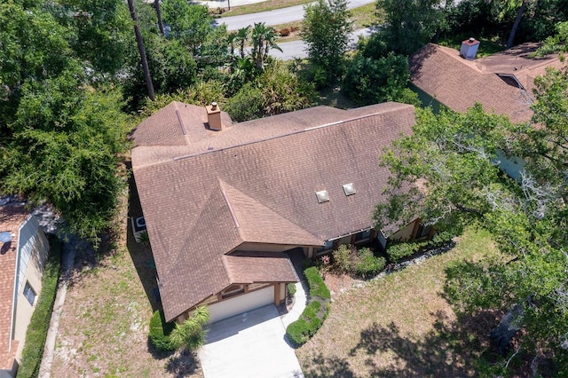 aerial view of property and surrounding area
