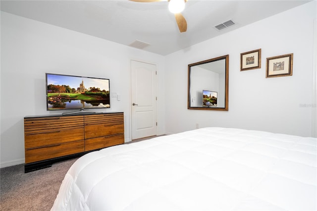 8919 Bismarck Palm Rd, Kissimmee, FL 34747 - carpeted bedroom with ceiling fan