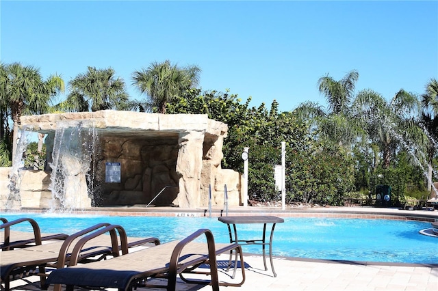 8919 Bismarck Palm Rd, Kissimmee, FL 34747 - view of community pool